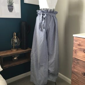 High Waisted flowing pants